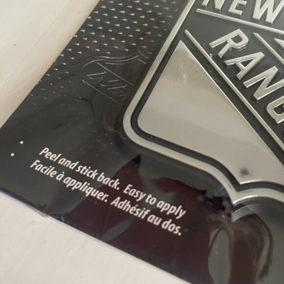 NHL New York Rangers 3-D Metal Auto Emblem - Picture 4 of 5